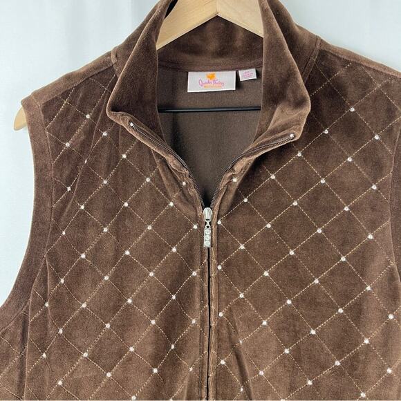 QUAKER FACTORY Velour Rhinestone Studded Zip-Up Quilted Vest Brown Plus Size 2X - Picture 3 of 8